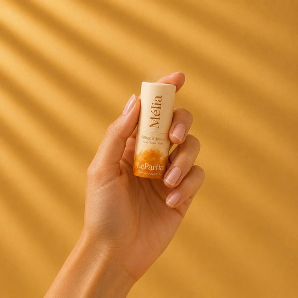 Mélia, parfum solide ambré sans alcool, stick LeParfin